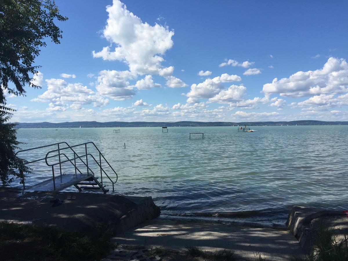 Balaton 104 Lägenhet Zamárdi Exteriör bild