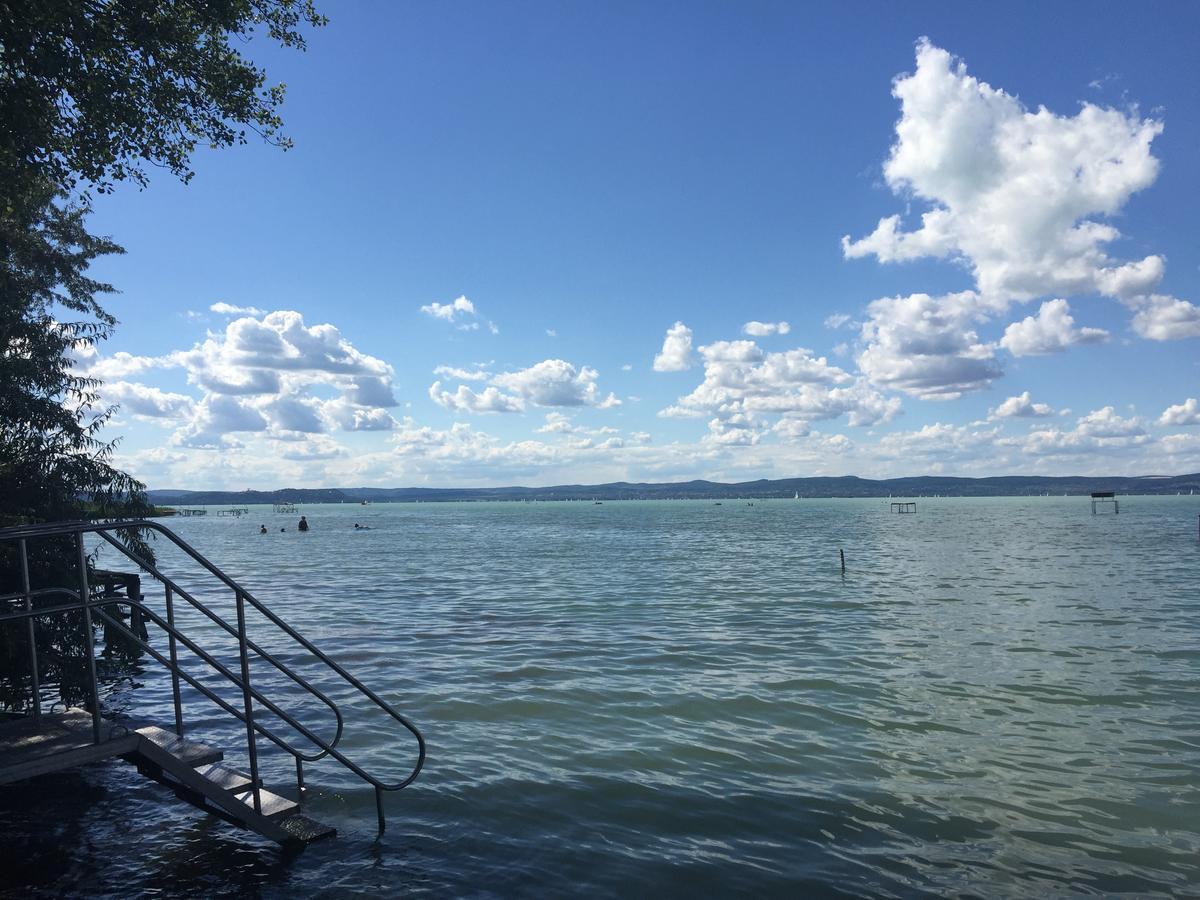 Balaton 104 Lägenhet Zamárdi Exteriör bild